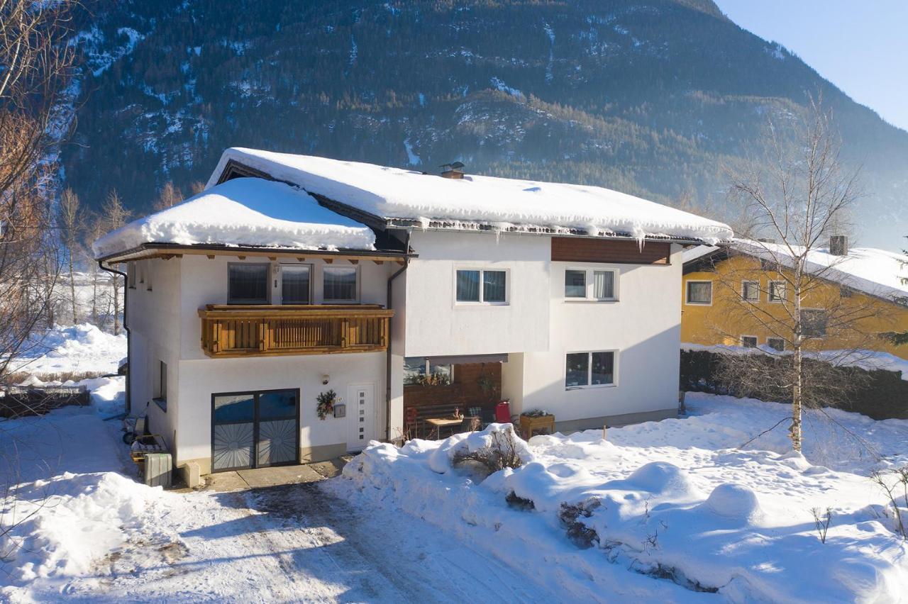 MAXAlpin Appartements Längenfeld Exterior foto