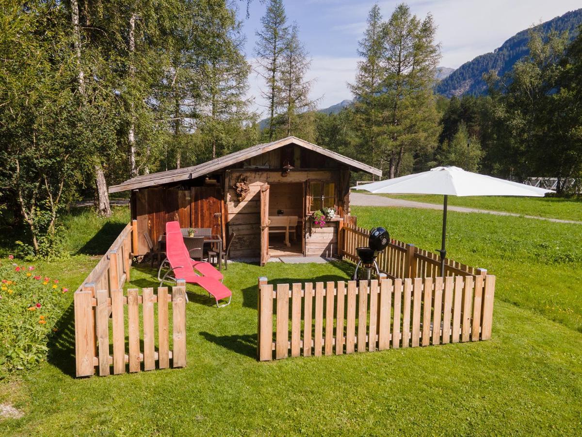 MAXAlpin Appartements Längenfeld Exterior foto